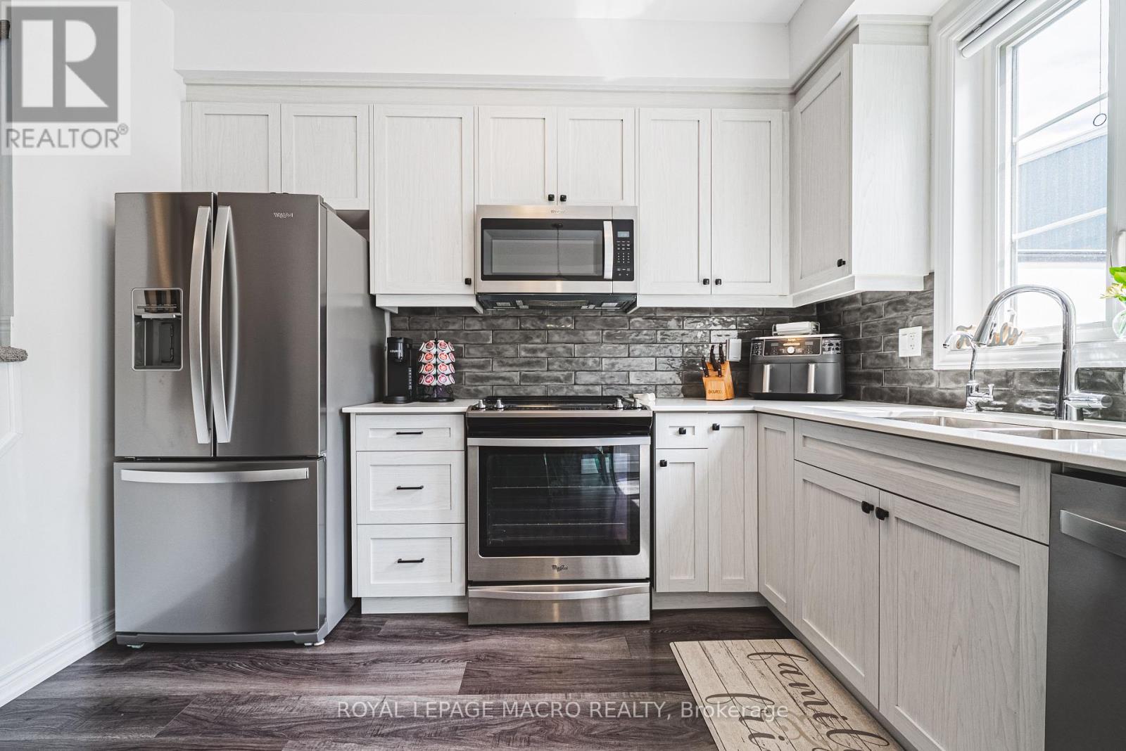 Property at 86 - 575 WOODWARD AVENUE image 5