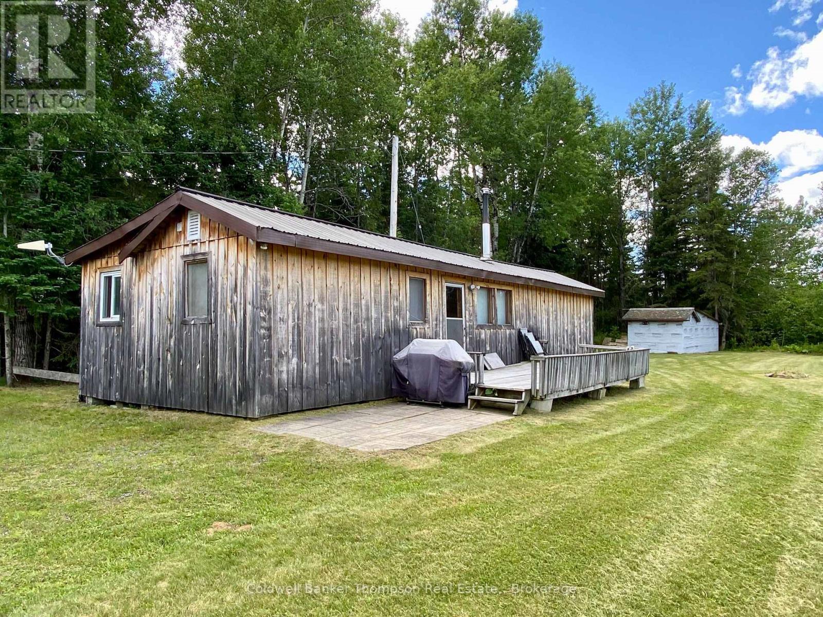 16 Labrash Crescent, Parry Sound Remote Area, Ontario  P0H 1N0 - Photo 2 - X12170432