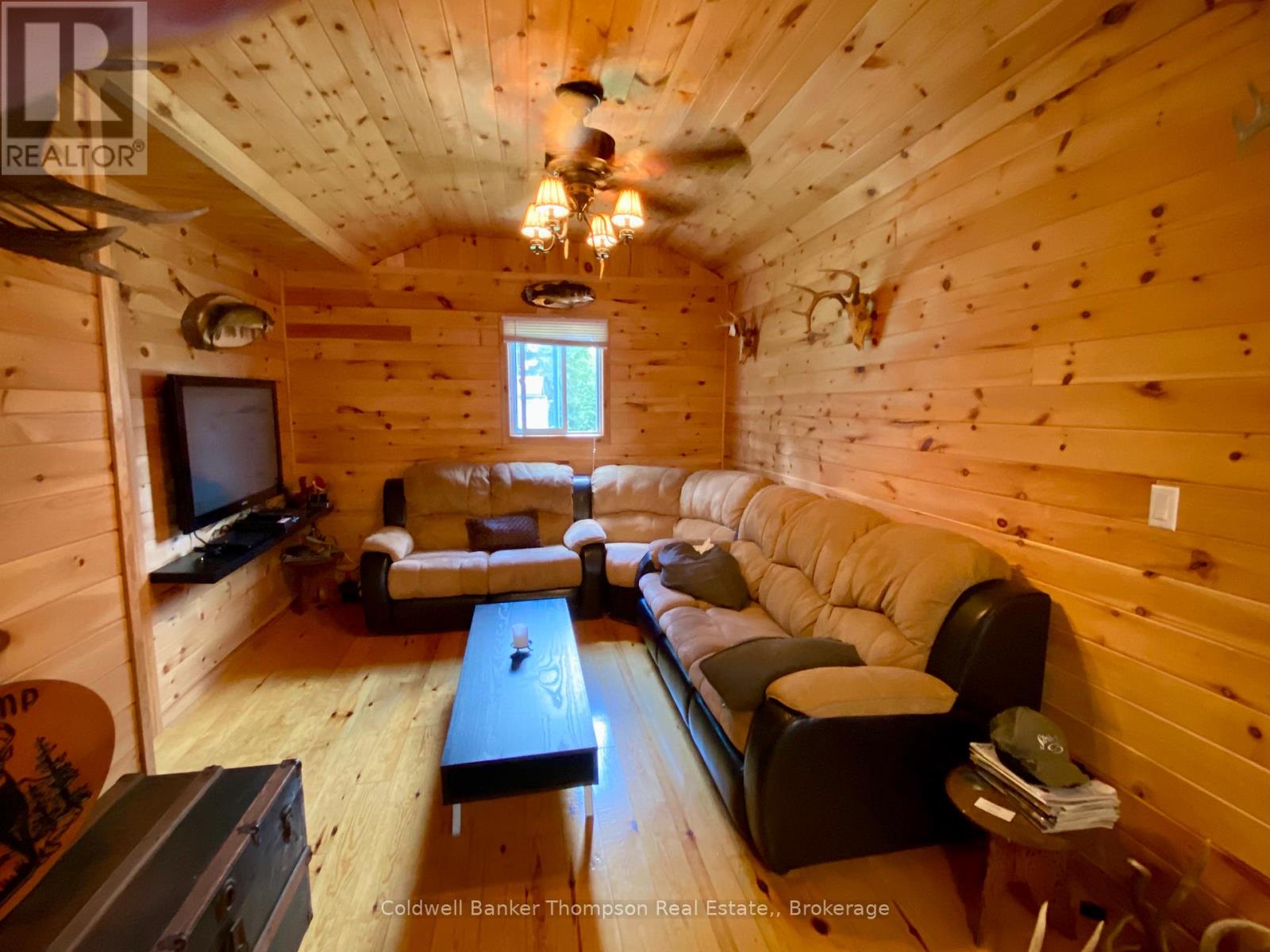 16 Labrash Crescent, Parry Sound Remote Area, Ontario  P0H 1N0 - Photo 9 - X12170432