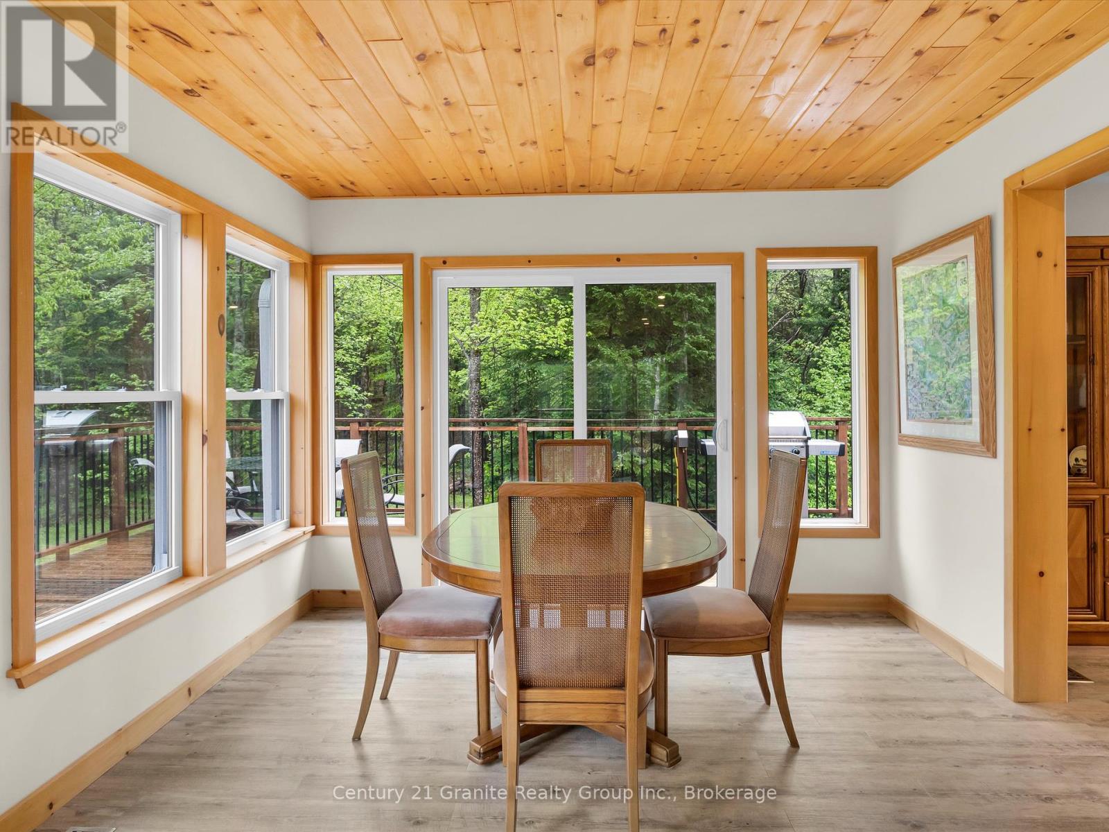2302 Buckslide Road, Algonquin Highlands, Ontario  K0M 1J1 - Photo 10 - X12170461