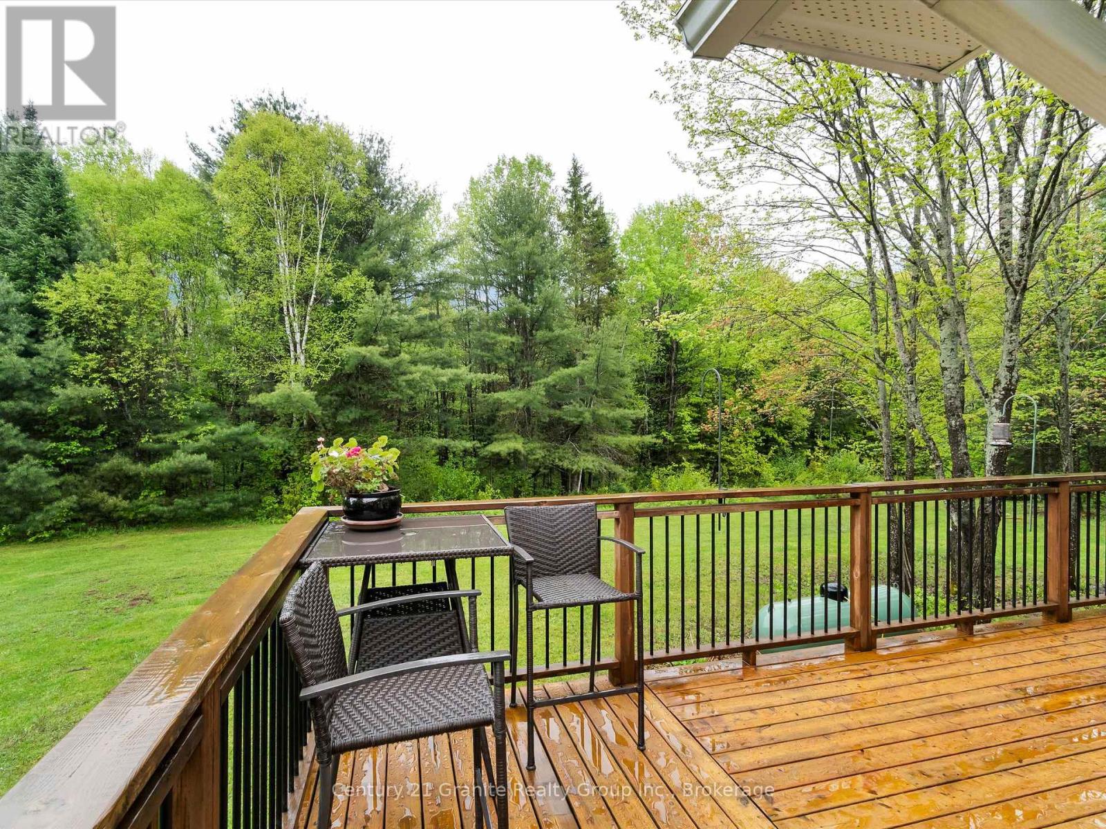 2302 Buckslide Road, Algonquin Highlands, Ontario  K0M 1J1 - Photo 12 - X12170461