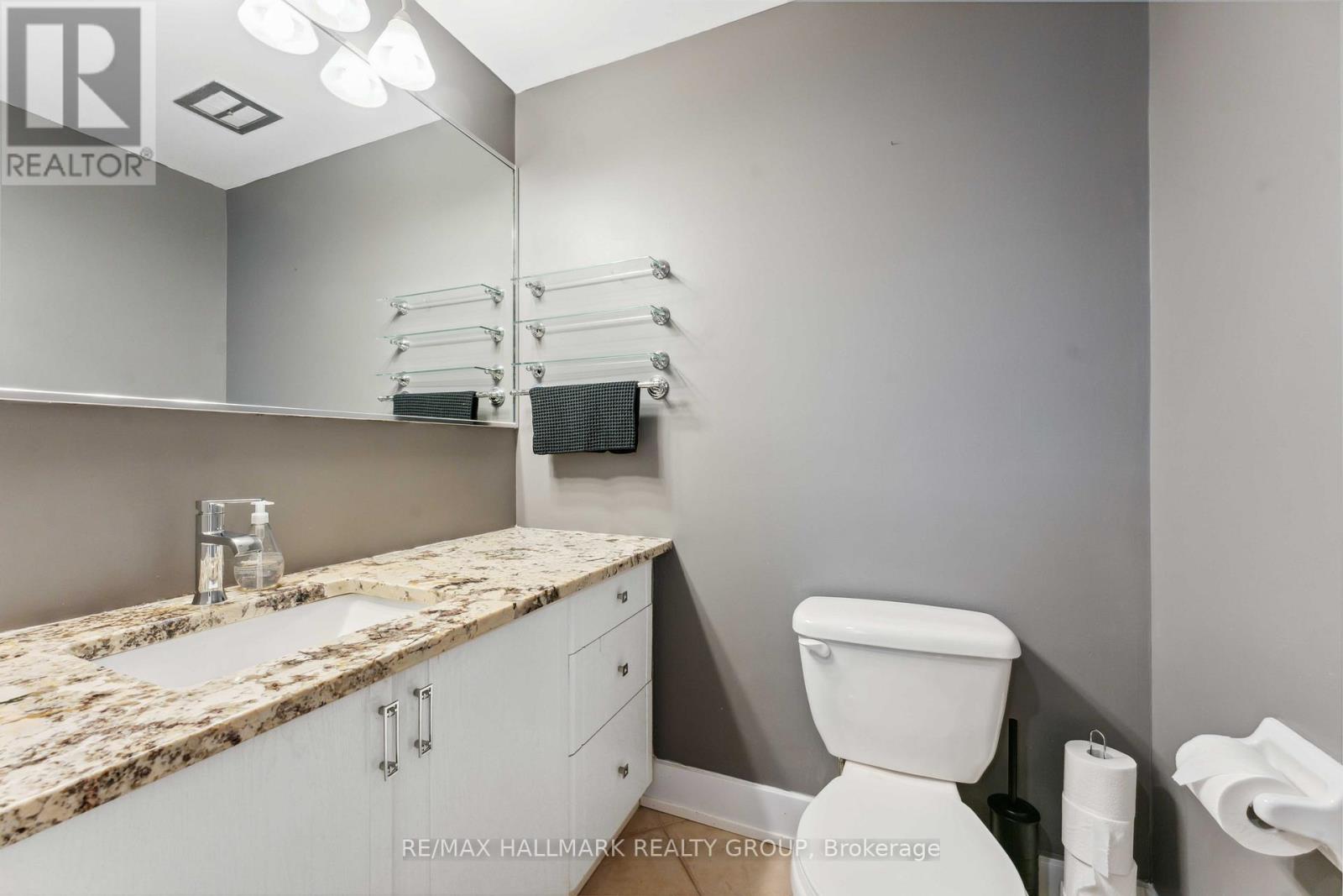 2425 Ogilvie Road, Ottawa, Ontario  K1J 7N3 - Photo 16 - X12170306