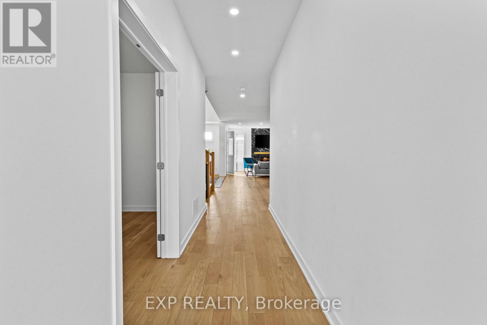 Property at 4556 KELLY FARM DRIVE image 4