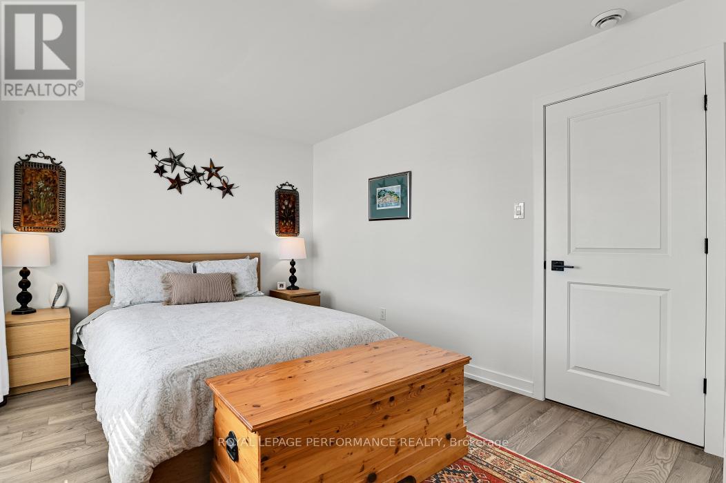202 - 83 St Moritz Terrace, Russell, Ontario  K0A 1W0 - Photo 8 - X12170392