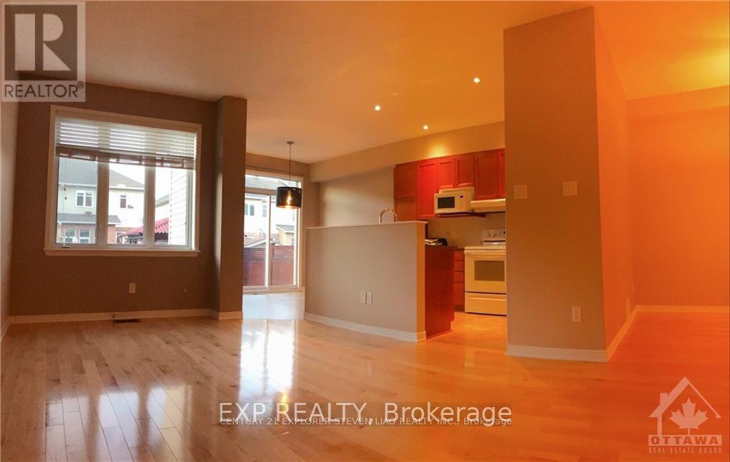 735 Nakina Way, Ottawa, Ontario  K1V 2H9 - Photo 10 - X12170410