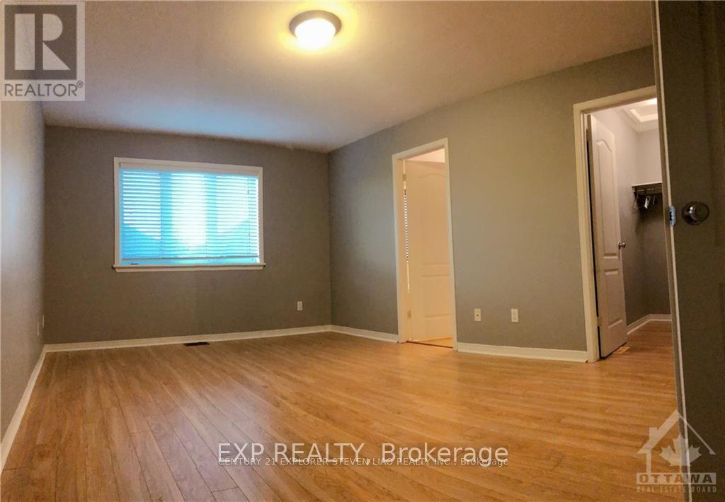 735 Nakina Way, Ottawa, Ontario  K1V 2H9 - Photo 14 - X12170410