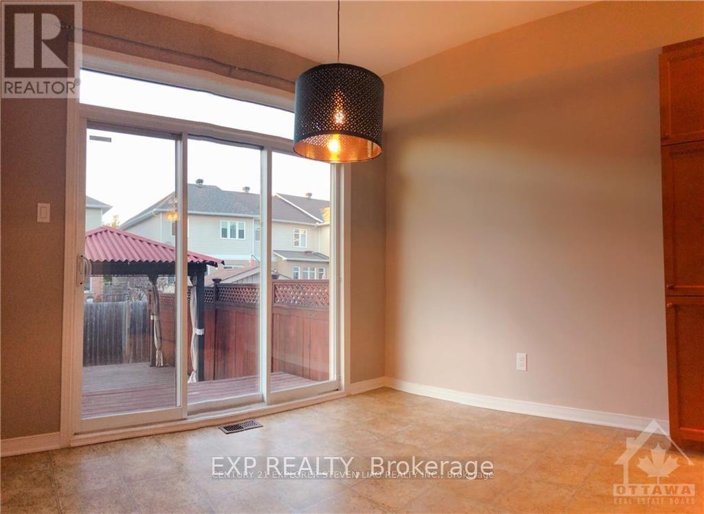 735 Nakina Way, Ottawa, Ontario  K1V 2H9 - Photo 6 - X12170410