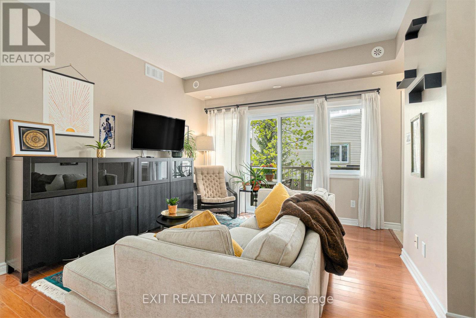 K - 767 Cedar Creek Drive, Ottawa, Ontario  K1T 0B3 - Photo 4 - X12170421