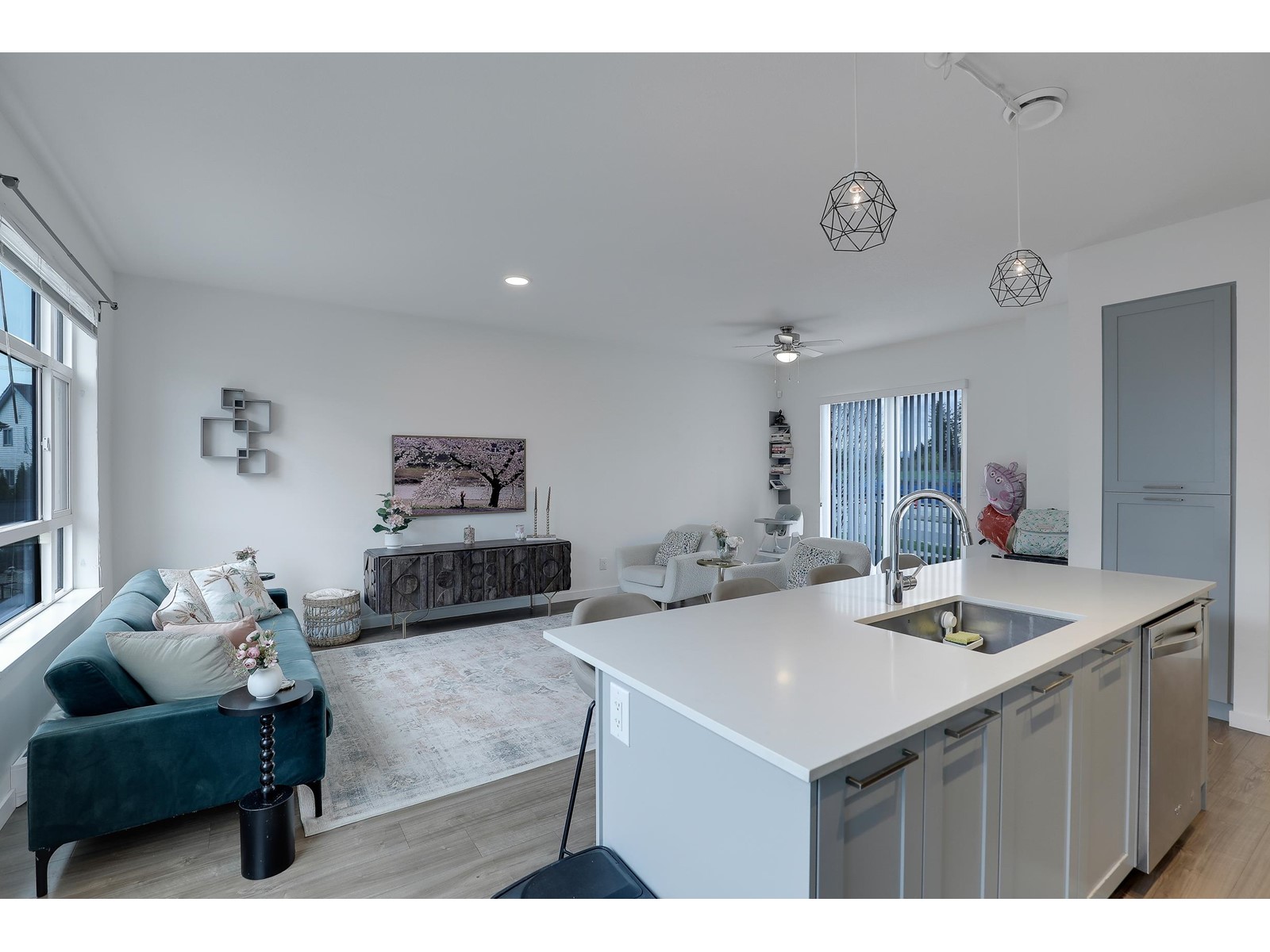 1304 16433 Watson Drive, Surrey, British Columbia  V4N 6R9 - Photo 6 - R2993037