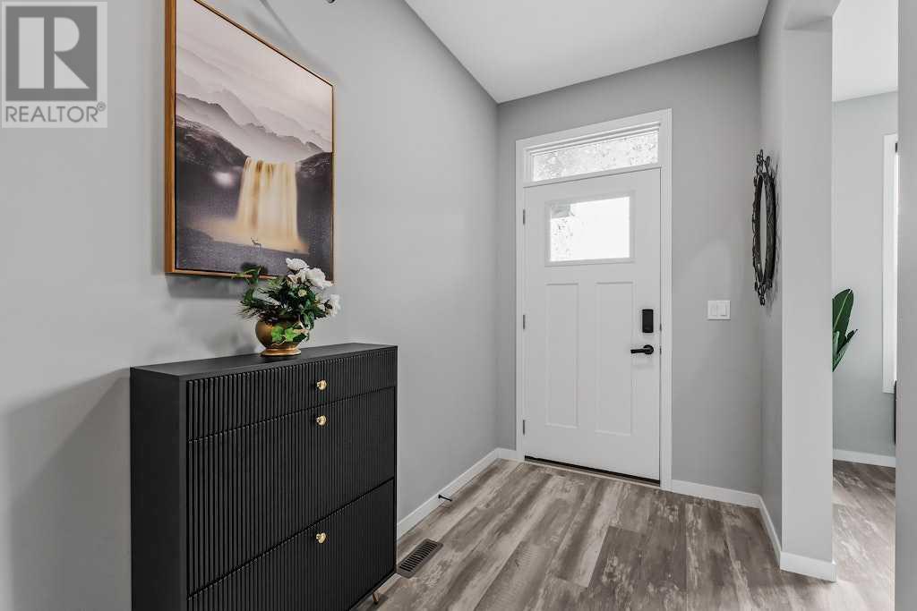 Property at 121 Setonstone Green SE image 2