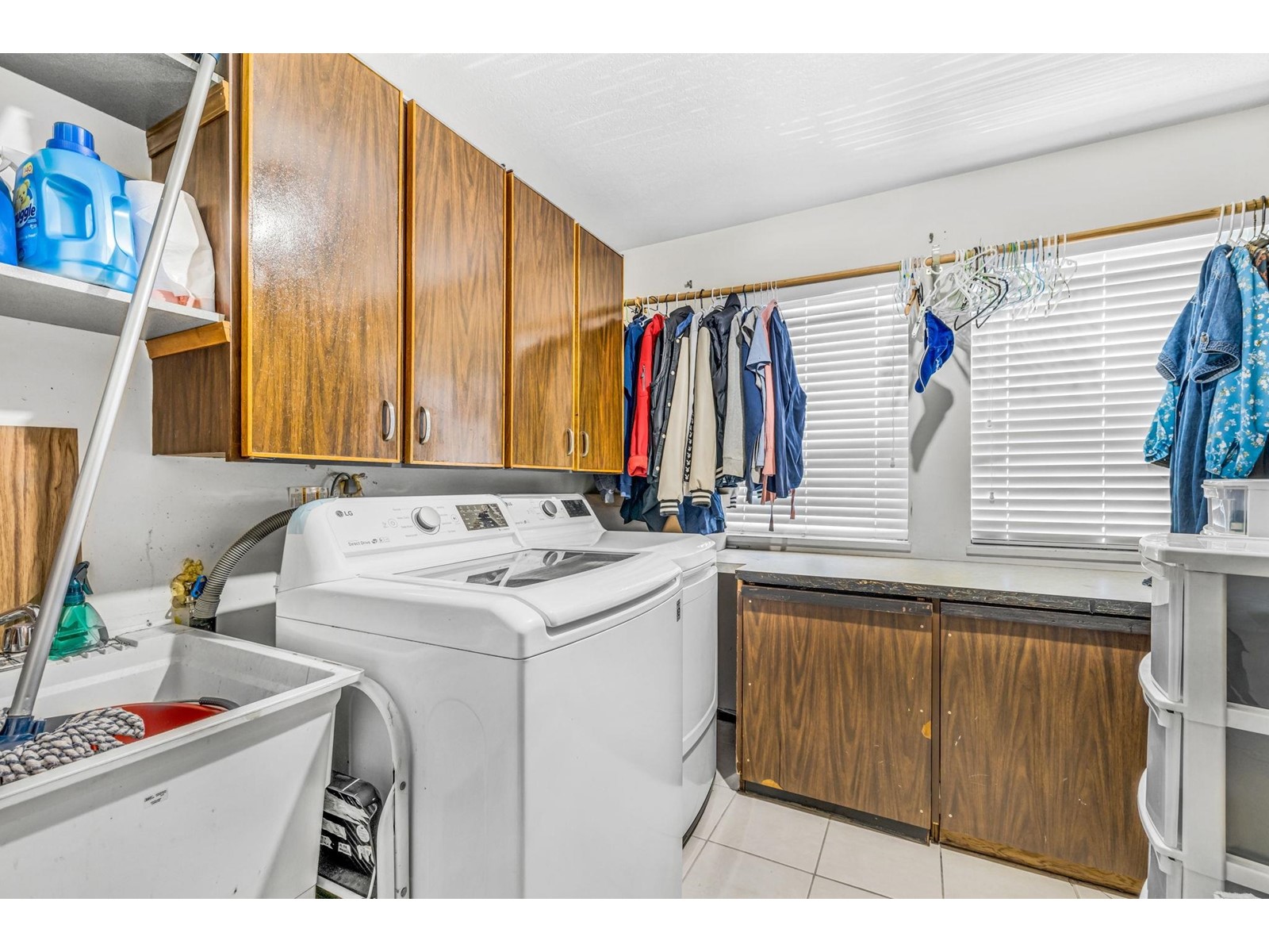 13719 Glen Place, Surrey, British Columbia  V3V 6L5 - Photo 12 - R3006117