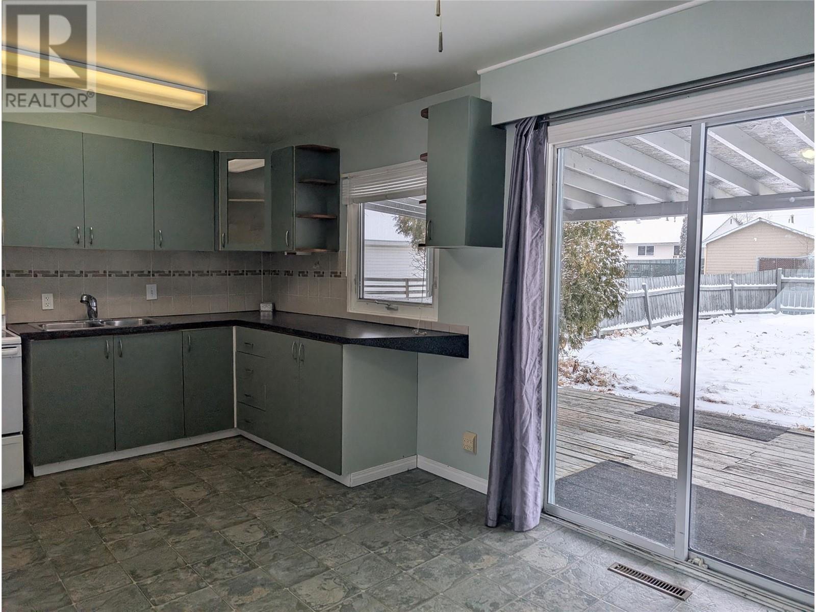 1429 115 Avenue, Dawson Creek, British Columbia  V1G 3C4 - Photo 10 - 10339222