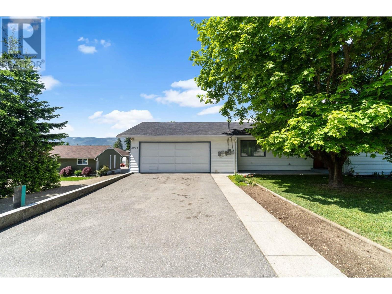 2941 30 Street NE, Salmon Arm, BC V1E3G7