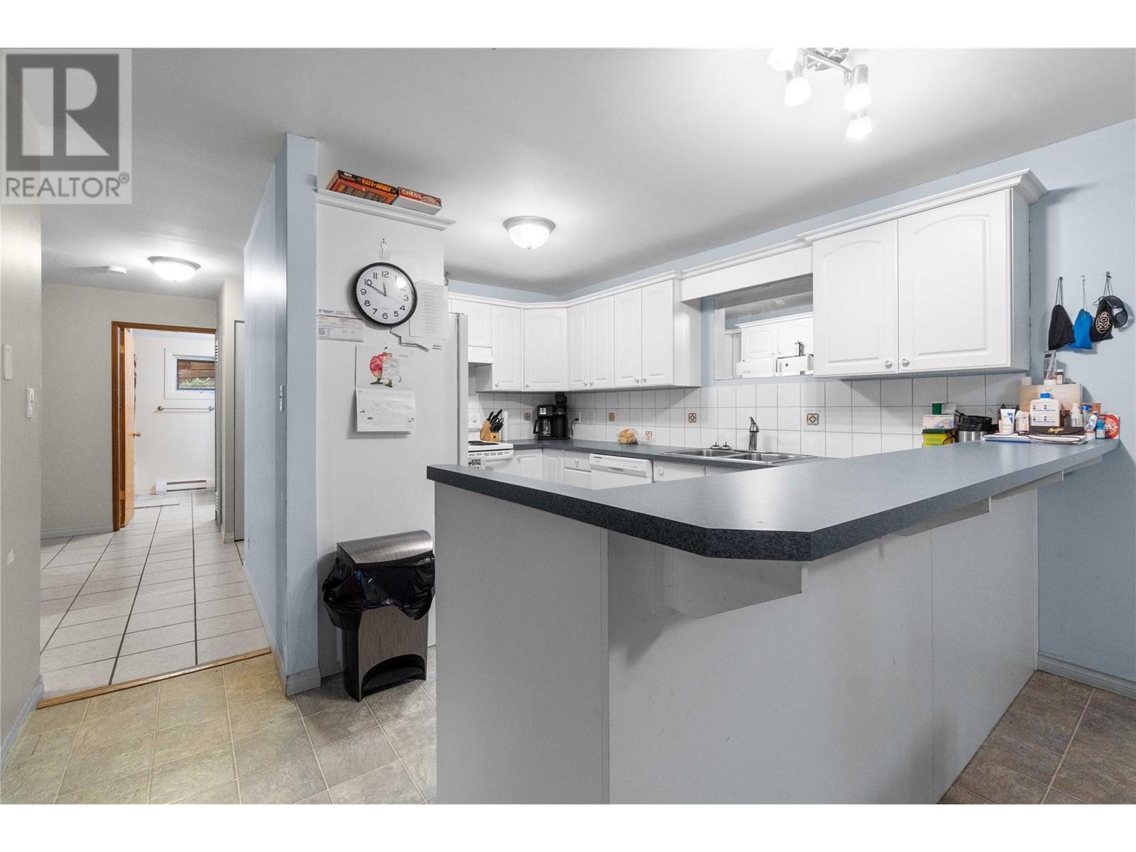 2941 30 Street NE, Salmon Arm, BC V1E3G7