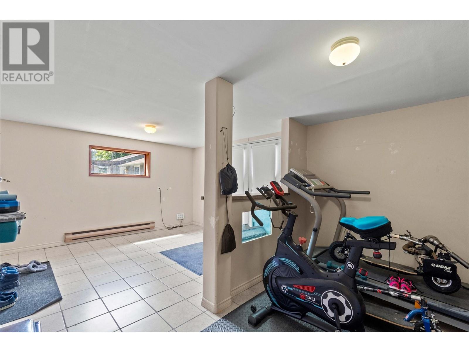 2941 30 Street Ne, Salmon Arm, British Columbia  V1E 3G7 - Photo 31 - 10349016