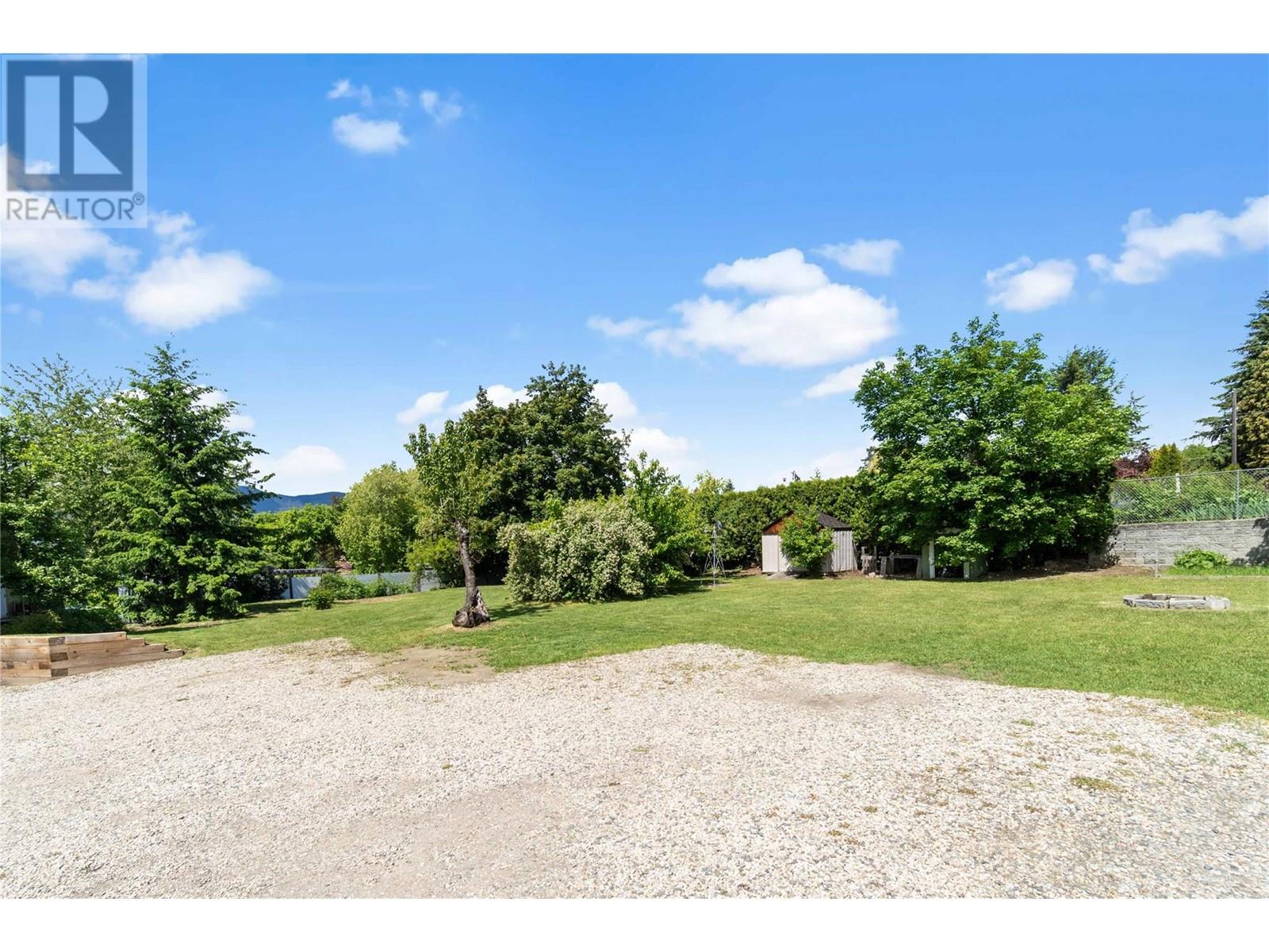 2941 30 Street NE, Salmon Arm, BC V1E3G7