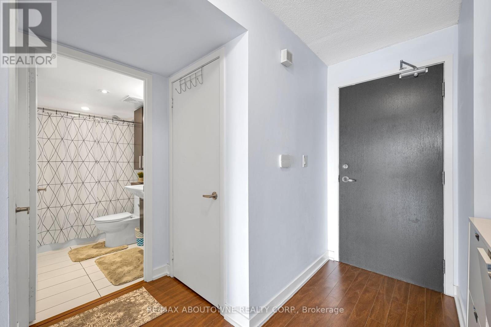 503 - 8 Telegram Mews, Toronto, Ontario  M5V 3Z5 - Photo 14 - C12170391