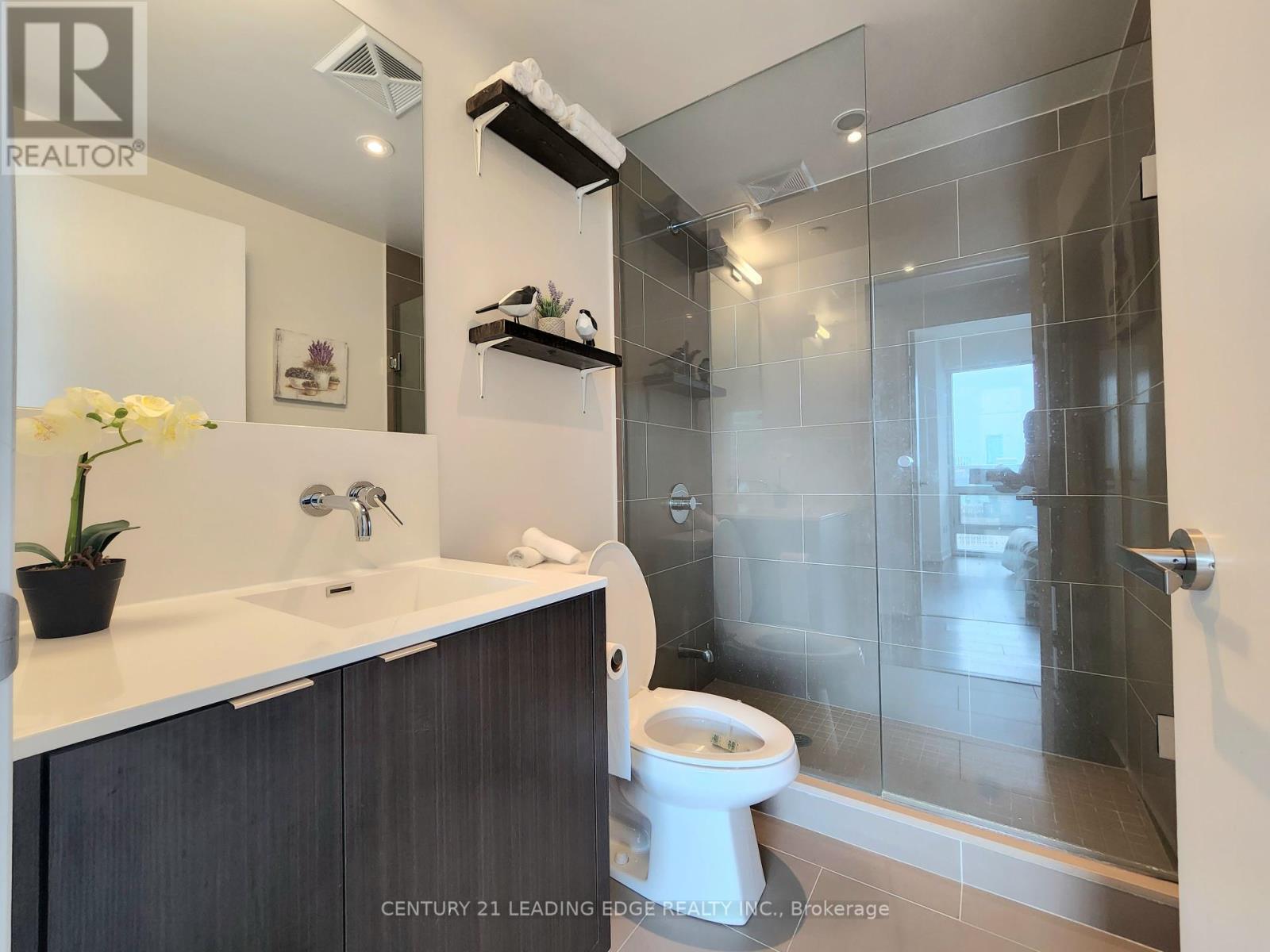 4504 - 88 Harbour Street, Toronto, Ontario  M5J 0C3 - Photo 11 - C12170457