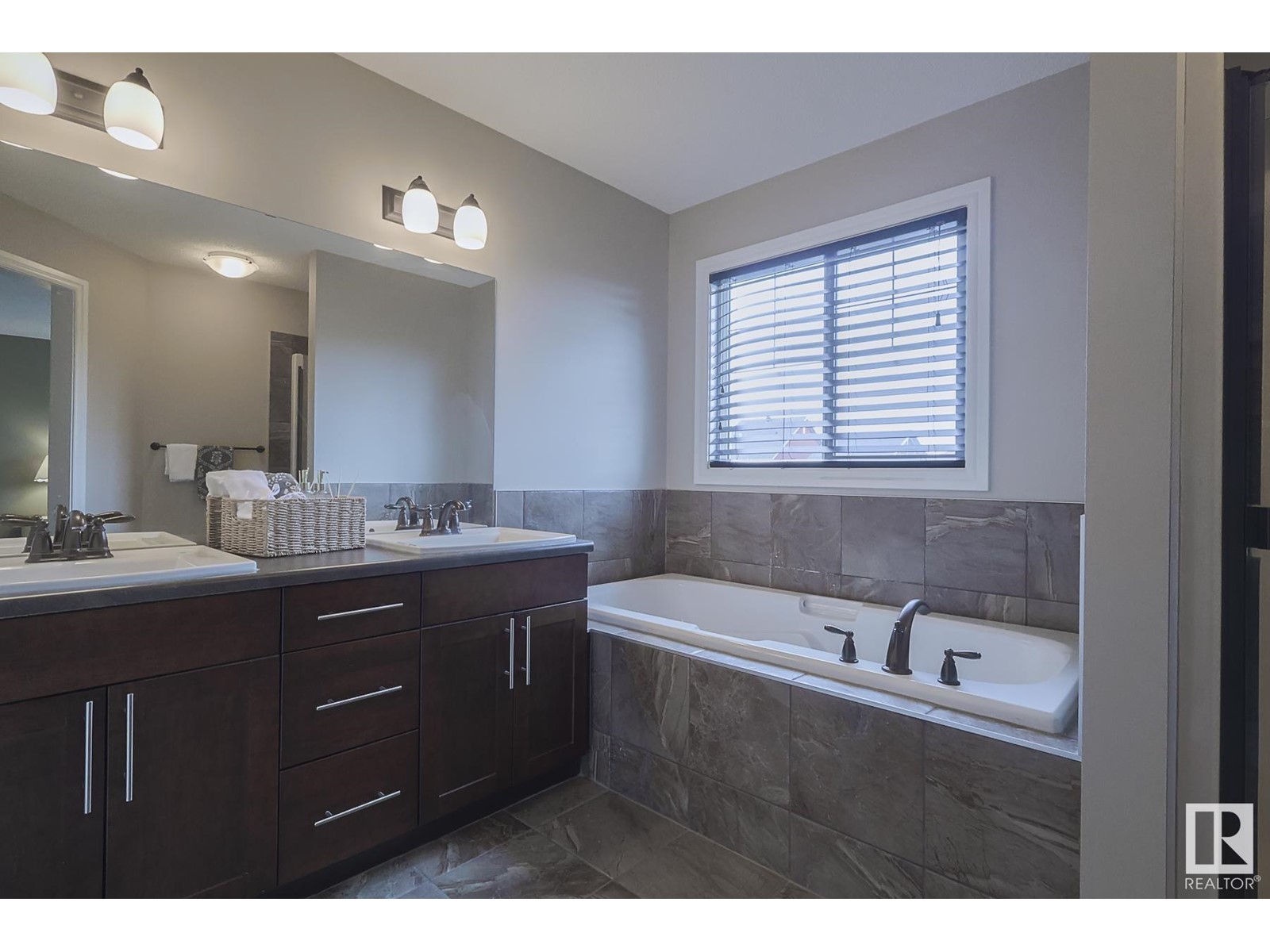 4057 Morrison Wy Nw, Edmonton, Alberta  T5E 6S3 - Photo 39 - E4438245