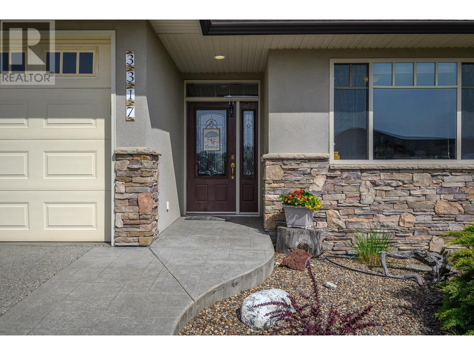3317 9 Street, Vernon, British Columbia  V1T 9V7 - Photo 3 - 10347667