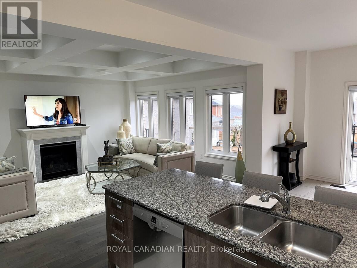 Upper - 105 Elephant Hill Drive, Clarington, Ontario  L1C 0V8 - Photo 4 - E12170373