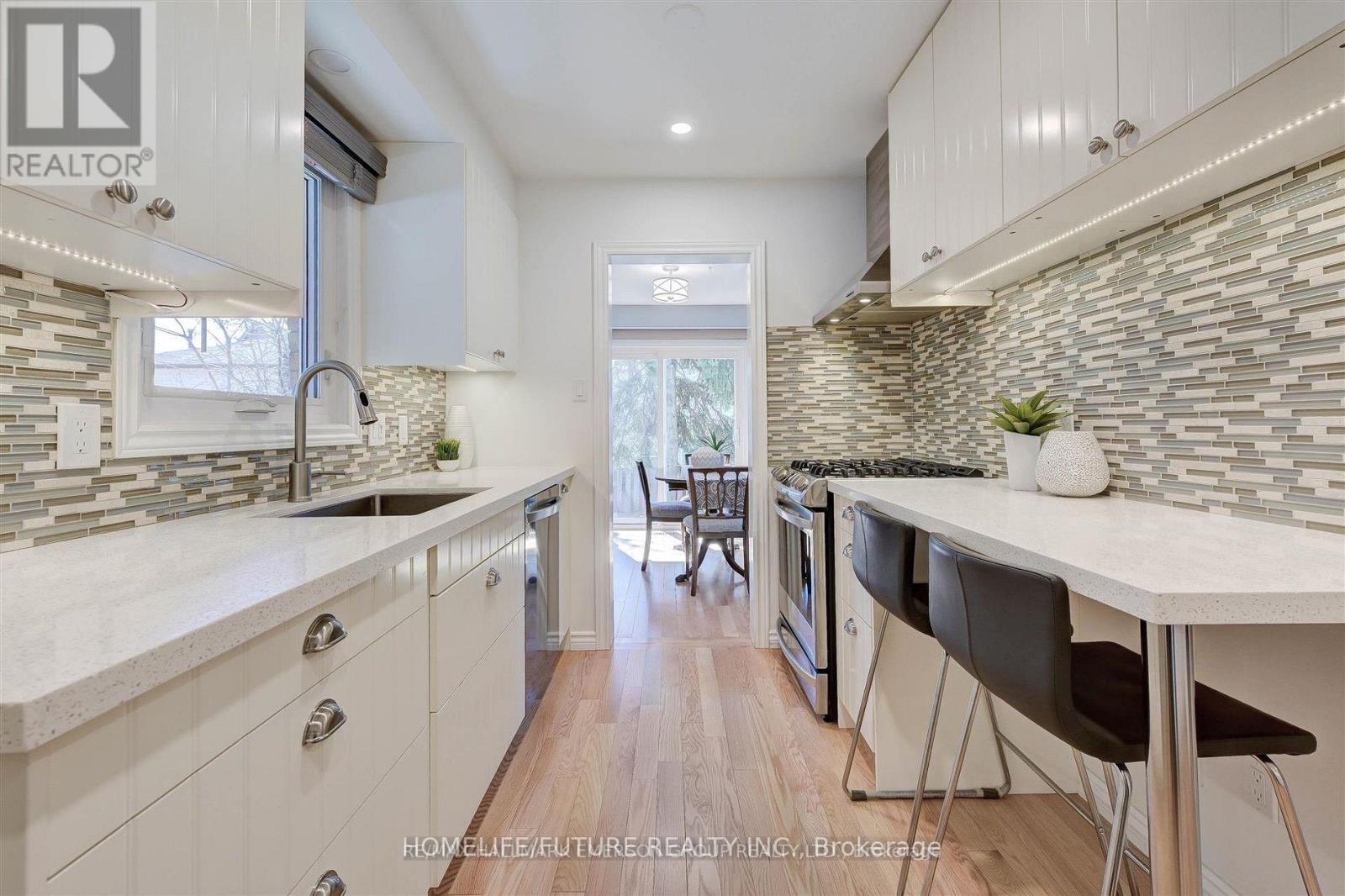 Main - 125 Granada Crescent, Toronto, Ontario  M1B 2H6 - Photo 7 - E12170434
