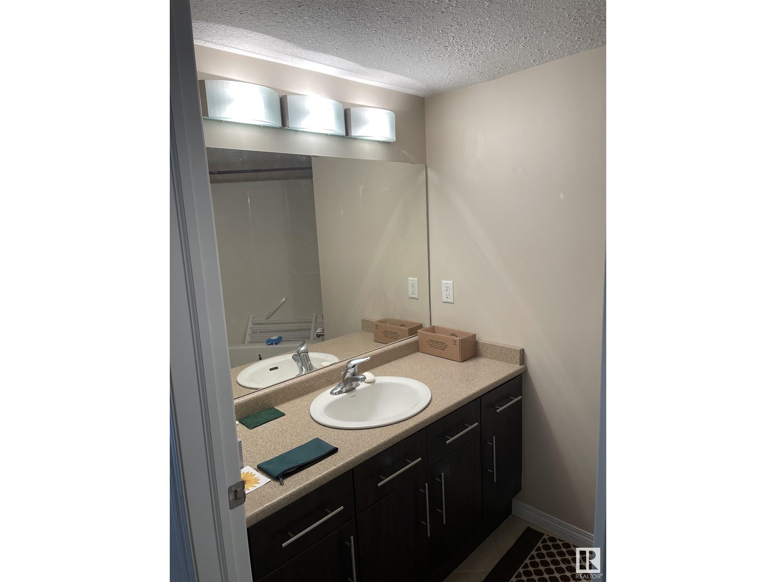 Property at #315 6925 199 ST NW image 3
