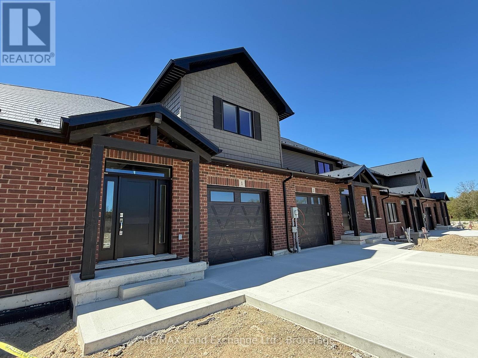 UNIT 1 - 8 GOLF LINKS ROAD, Kincardine, Ontario