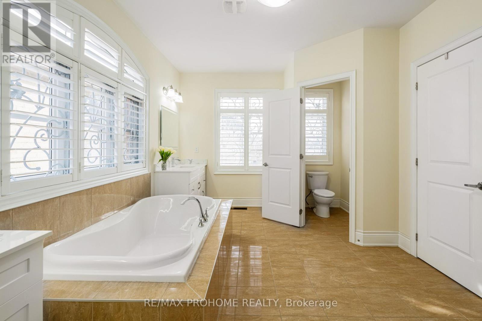 48 Silver Sterling Crescent, Vaughan, Ontario  L4H 4C5 - Photo 25 - N12170356