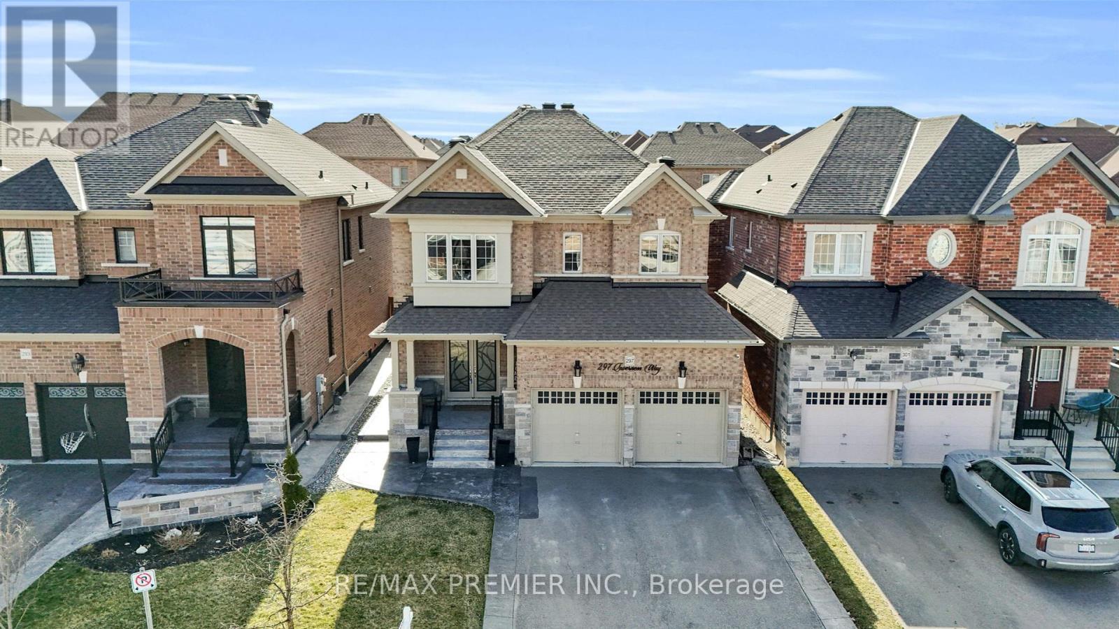 297 Inverness Way, Bradford West Gwillimbury (Bradford), Ontario  L3Z 2A8 - Photo 2 - N12170407