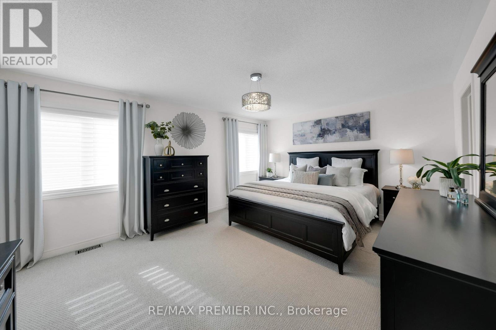 297 Inverness Way, Bradford West Gwillimbury (Bradford), Ontario  L3Z 2A8 - Photo 21 - N12170407