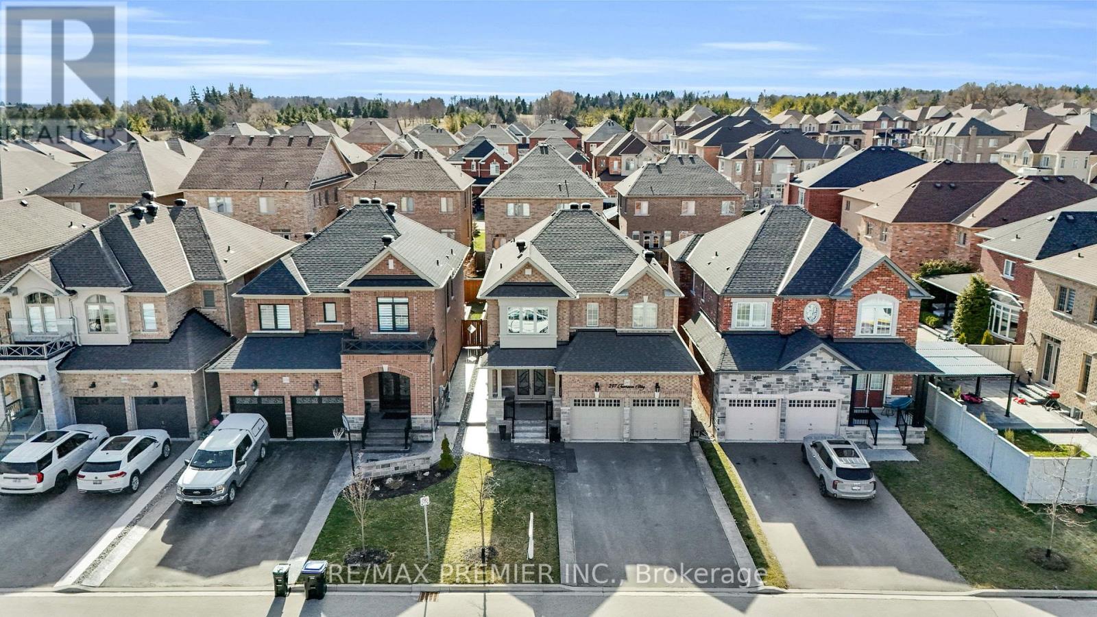 297 Inverness Way, Bradford West Gwillimbury (Bradford), Ontario  L3Z 2A8 - Photo 3 - N12170407