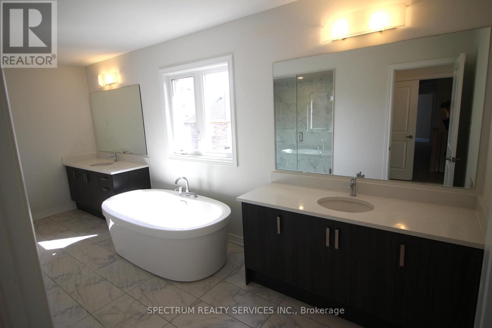 Property at 61 BUD LEGGETT CRESCENT image 5