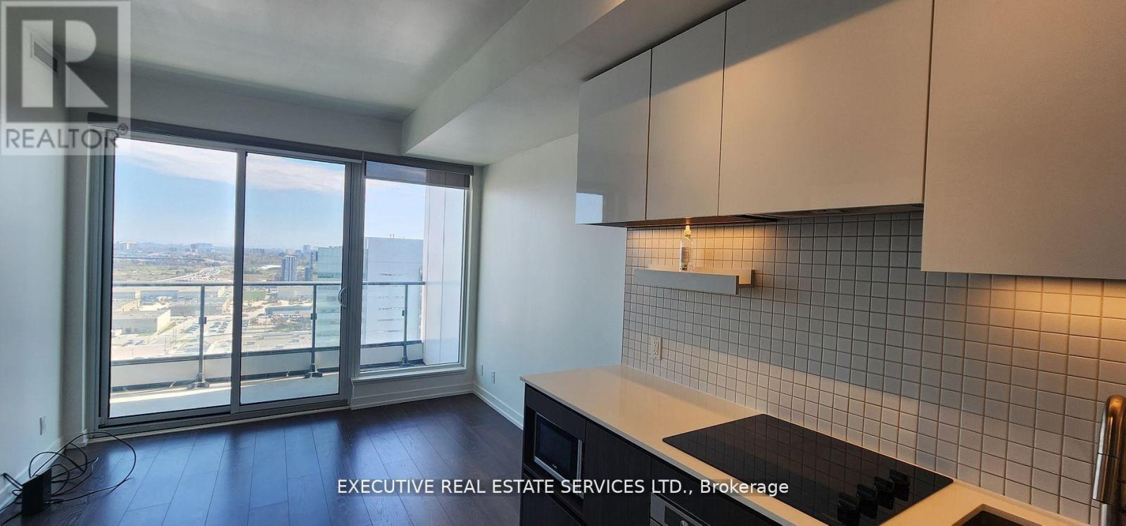 2605 - 5 Buttermill Avenue S, Vaughan, Ontario  L4K 0J5 - Photo 7 - N12170451