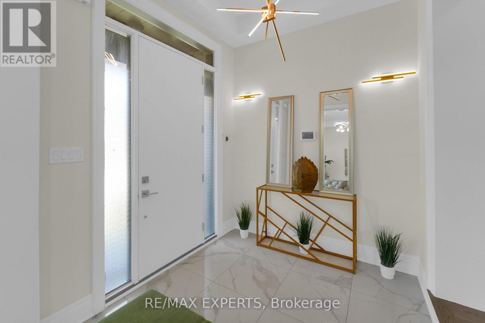 99 Wainfleet Crescent, Vaughan (Vellore Village), Ontario  L3L 0E7 - Photo 6 - N12169786