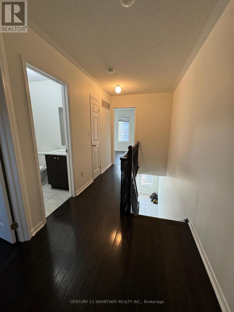 52 Judy Sgro Avenue, Toronto, Ontario  M3L 0E4 - Photo 11 - W12163266
