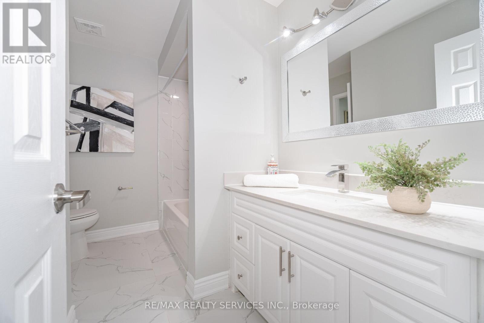 65 - 3525 Brandon Gate Drive, Mississauga (Malton), Ontario  L4T 3M3 - Photo 30 - W12170090