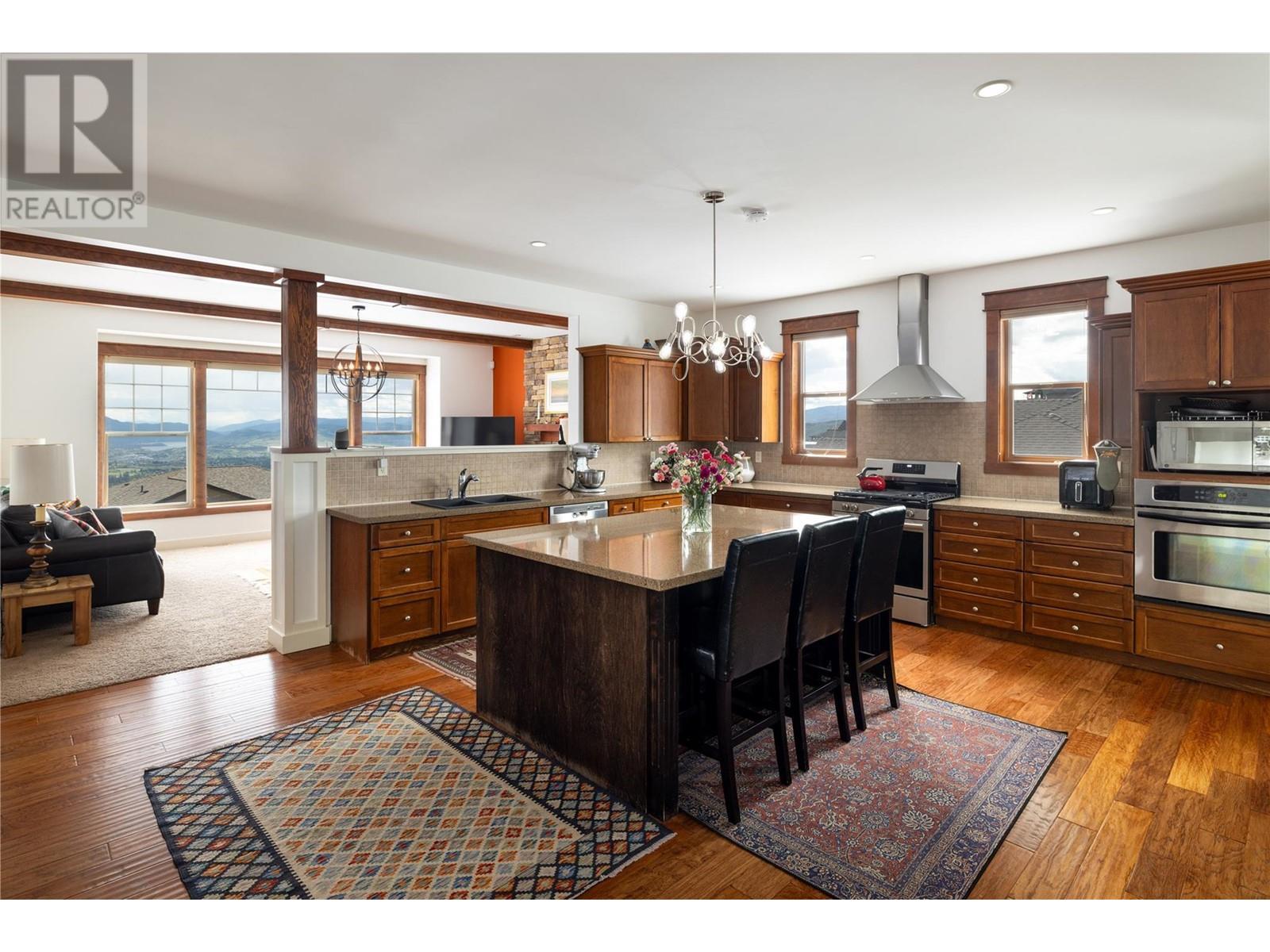 1433 Red Mountain Place, Vernon, British Columbia  V1B 4A3 - Photo 8 - 10349143