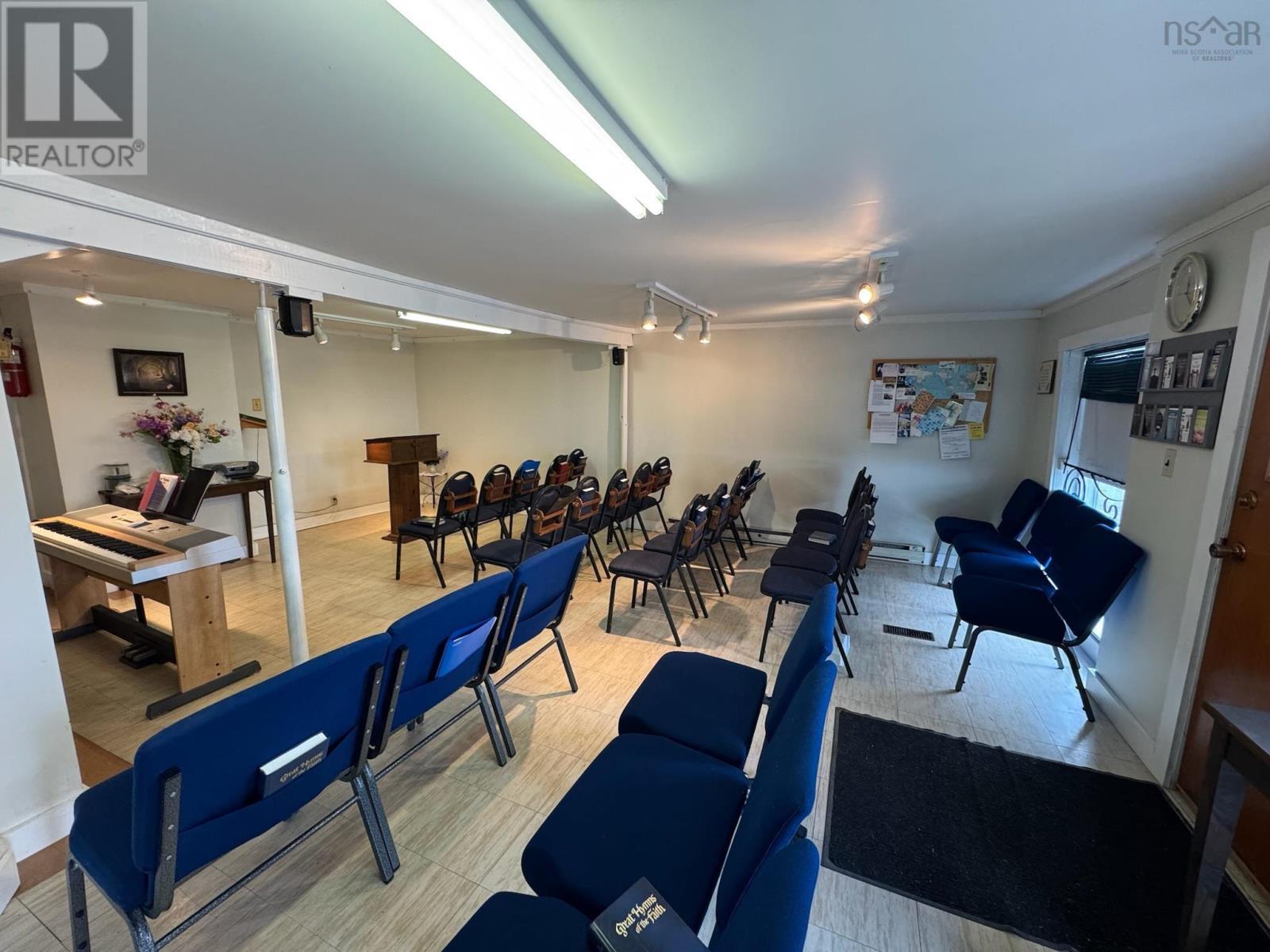 667 Veterans Memorial Drive, Arichat, Nova Scotia  B0E 1A0 - Photo 19 - 202512044