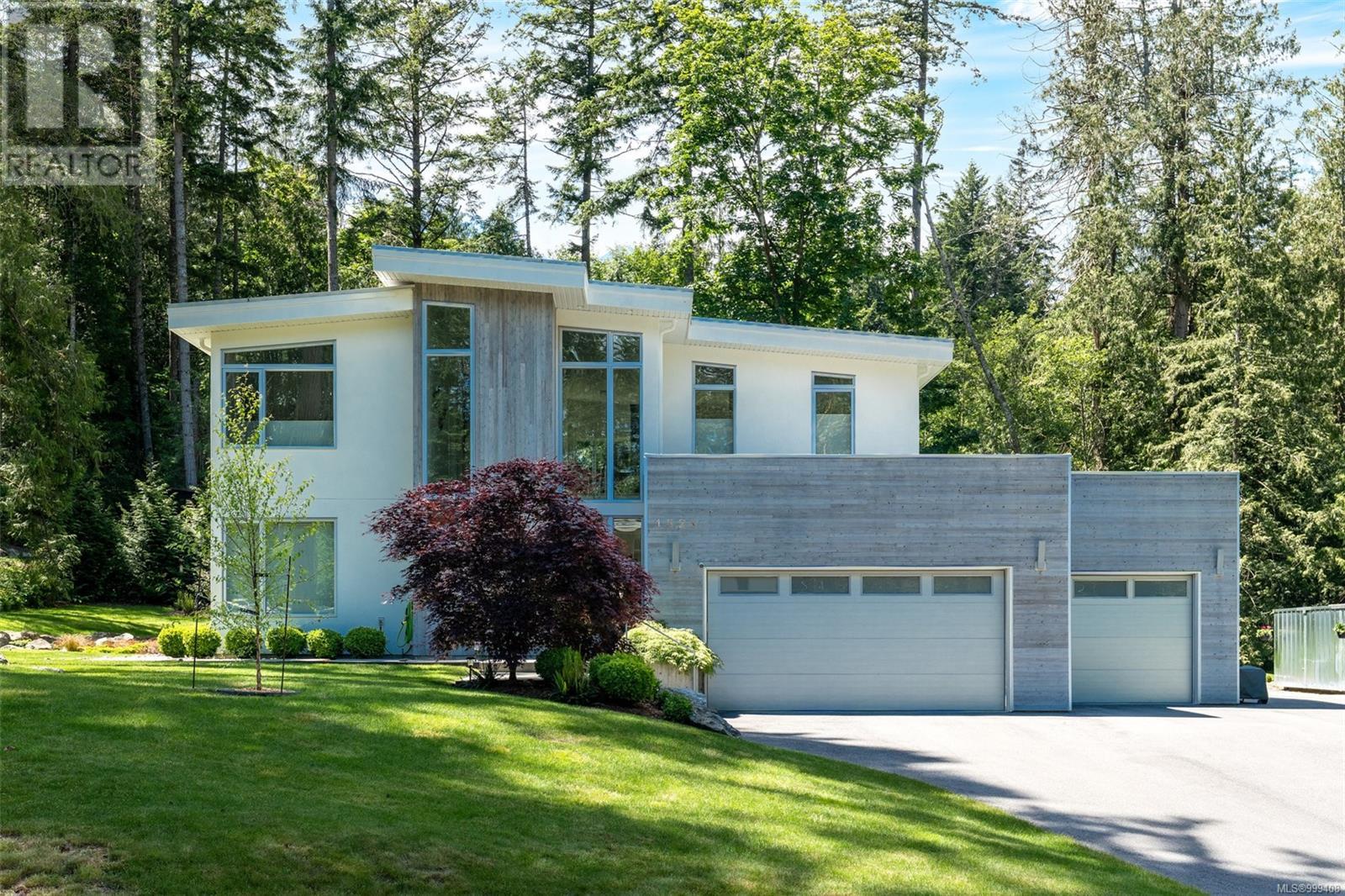 1525 Eagle Way, North Saanich, British Columbia