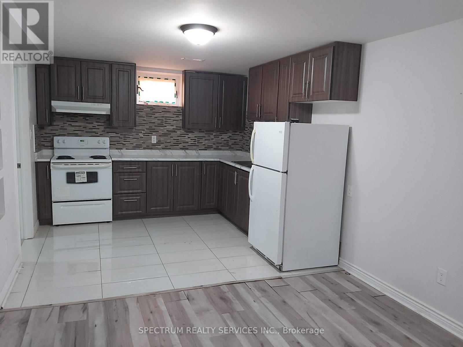 Bsmt - 150 Ontario Street S, Milton, Ontario  L9T 2M8 - Photo 2 - W12170324