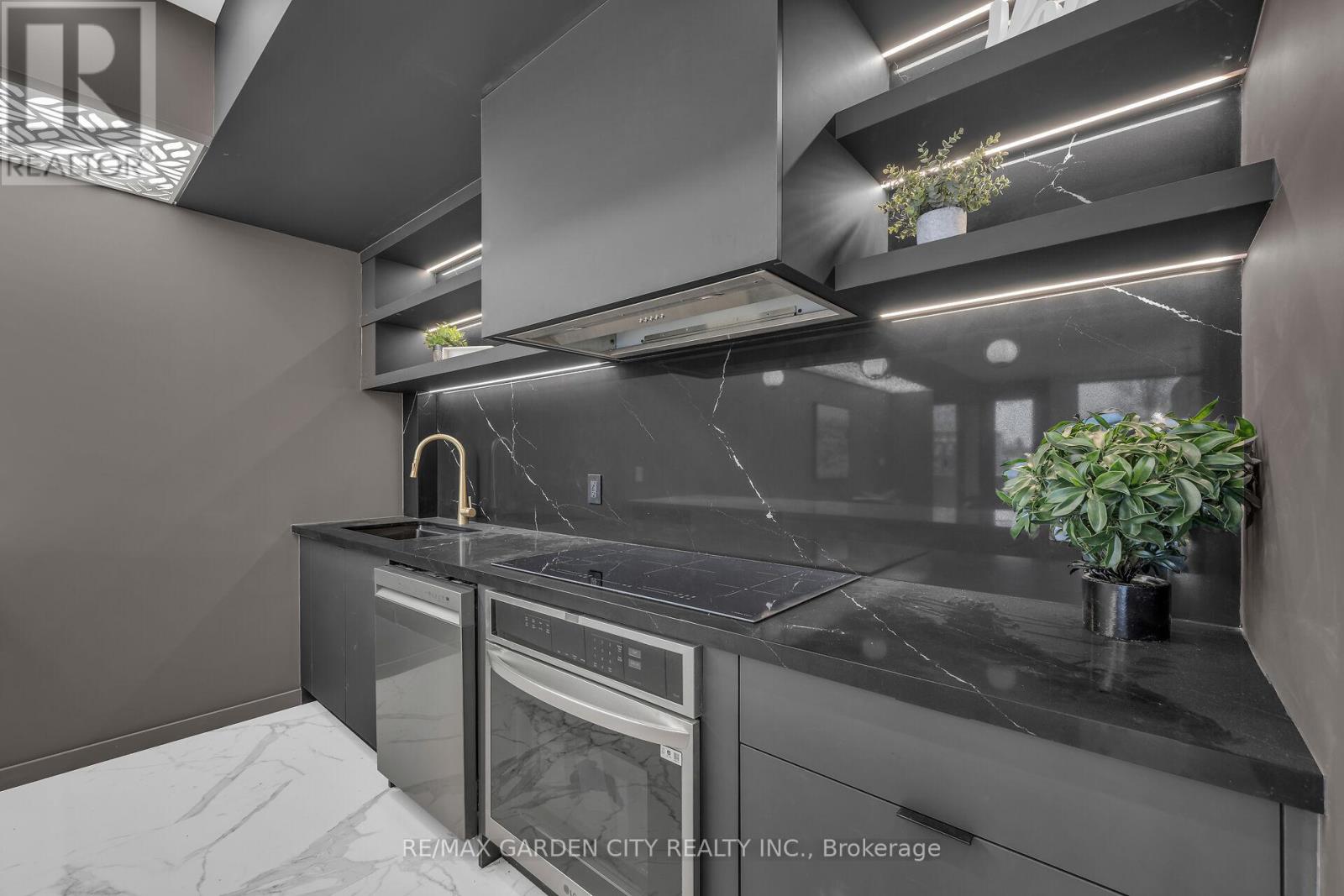 4b - 200 Browns Line, Toronto, Ontario  M8W 3T4 - Photo 12 - W12170340