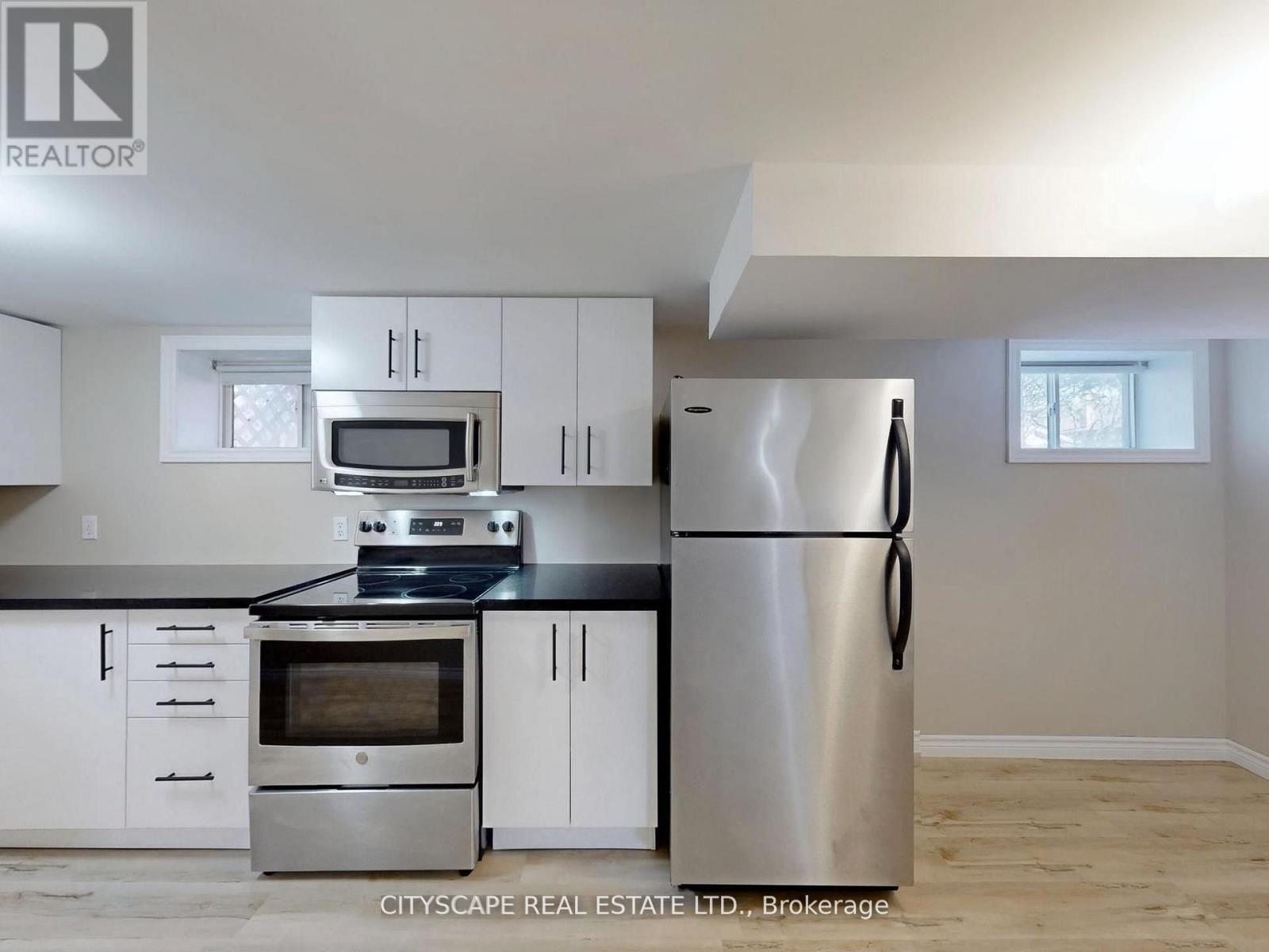 377 Martin Street, Milton, Ontario  L9T 2R6 - Photo 31 - W12170371