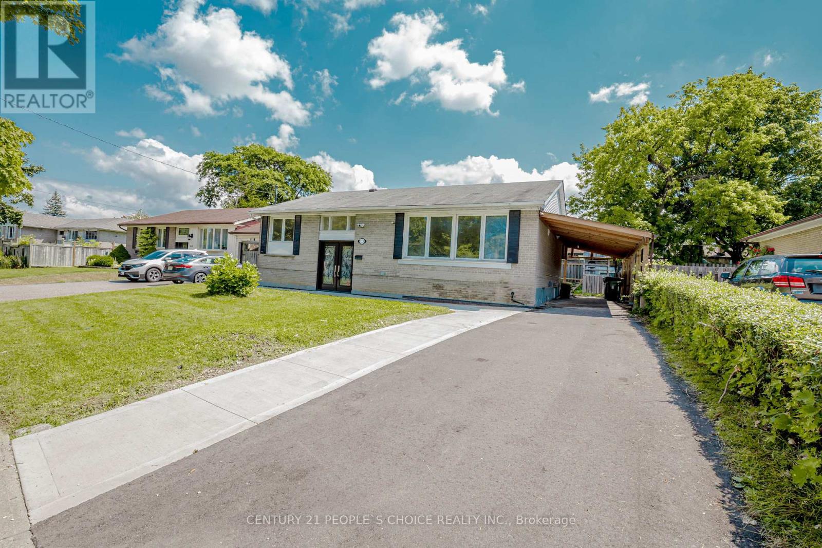 215 JEFFCOAT DRIVE, Toronto, Ontario