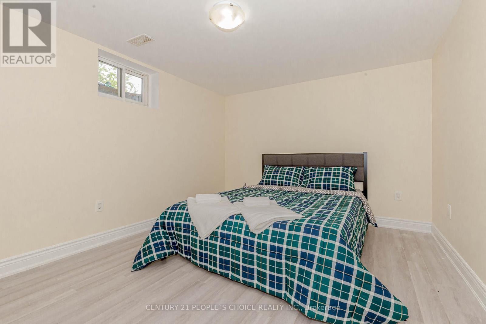 215 Jeffcoat Drive, Toronto, Ontario  M9W 3E2 - Photo 26 - W12170379
