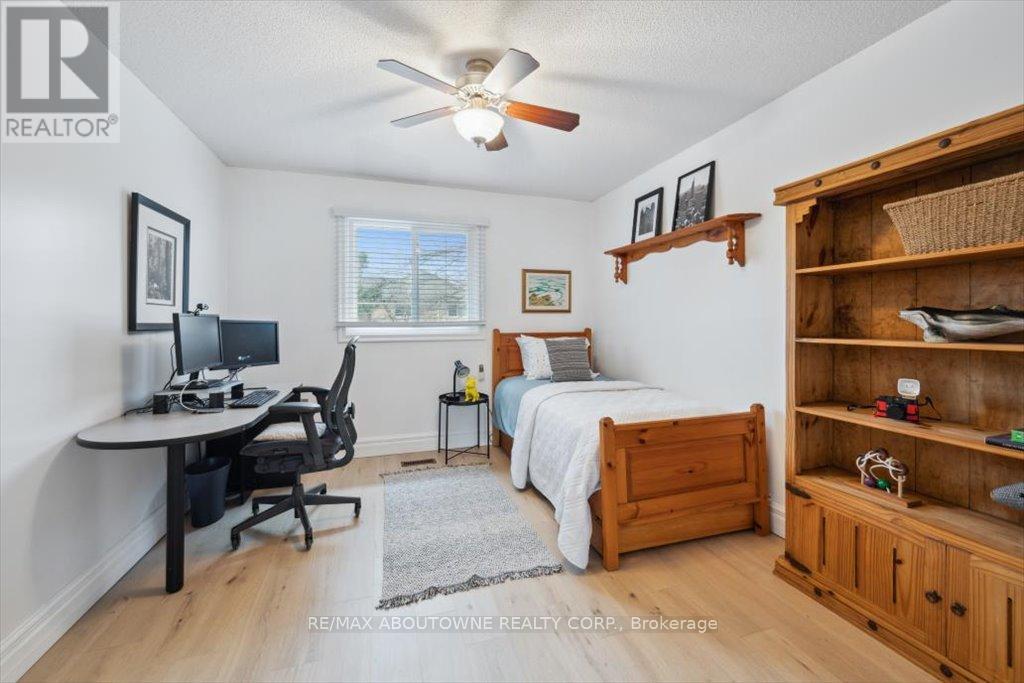 2084 Markle Drive, Oakville, Ontario  L6H 3T3 - Photo 31 - W12170430
