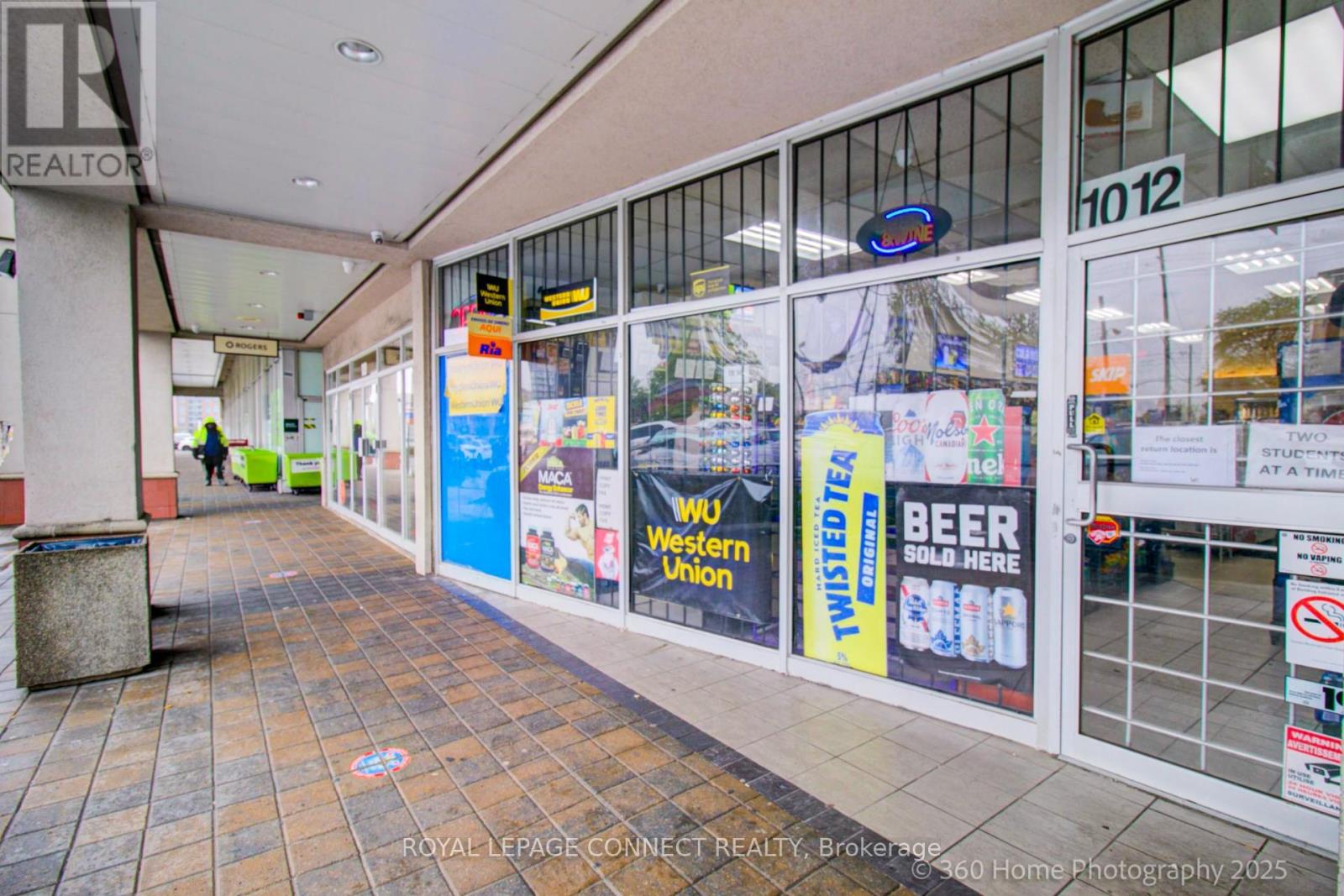1012 Wilson Avenue, Toronto (Downsview-Roding-Cfb), Ontario  M3K 1G6 - Photo 24 - W12170455