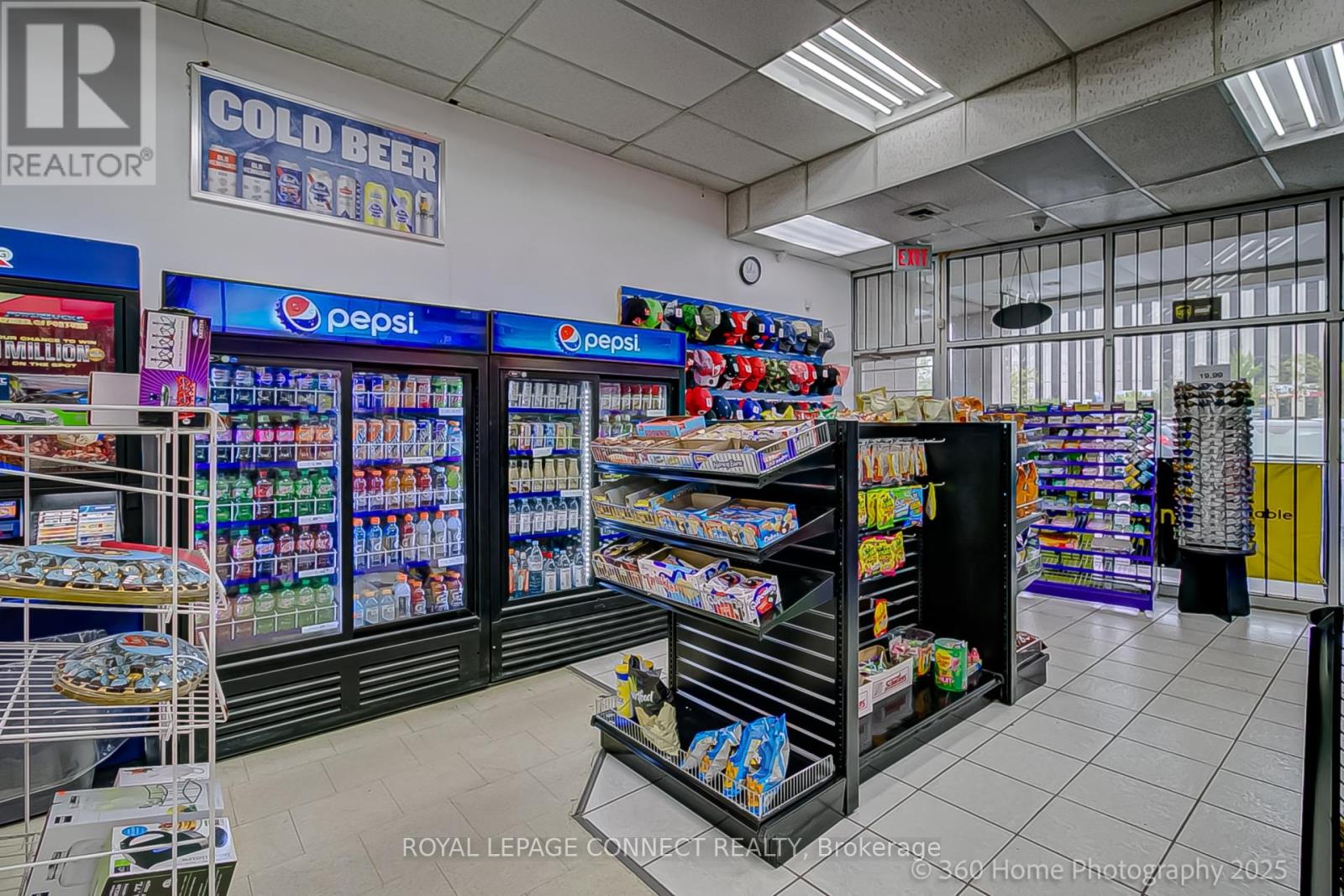 1012 Wilson Avenue, Toronto (Downsview-Roding-Cfb), Ontario  M3K 1G6 - Photo 8 - W12170455