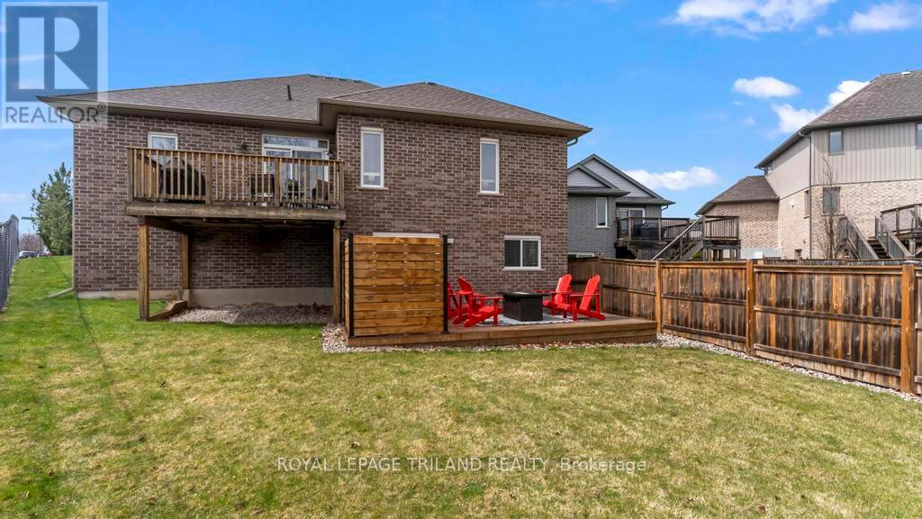 Photo 36 of 43 for 95 Circlewood Drive