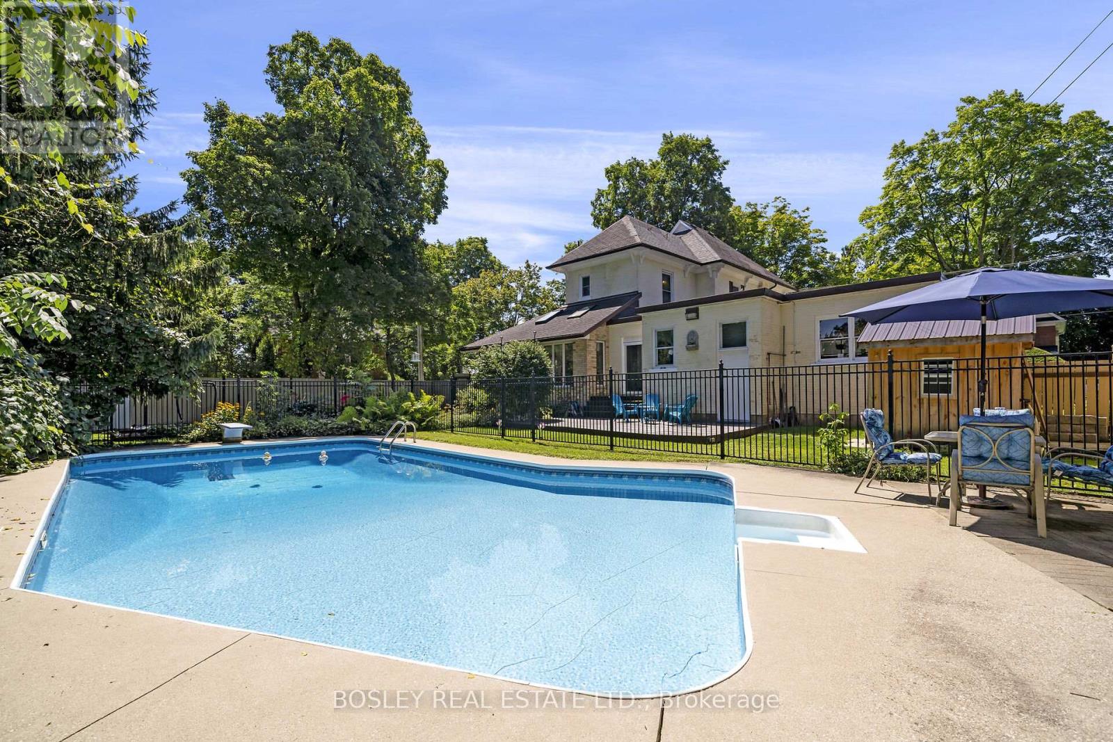 135 Webb Street, Minto, Ontario  N0G 1Z0 - Photo 35 - X12170380